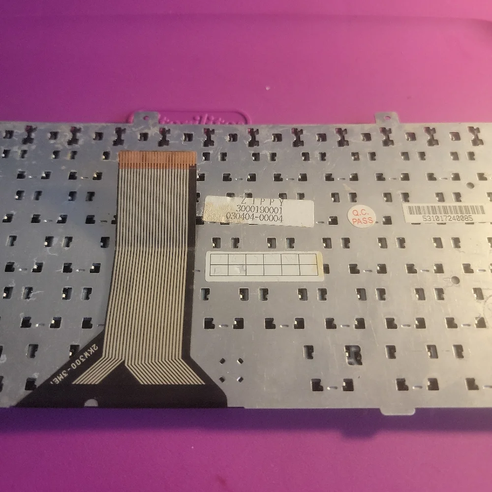 Zippy 3000190001 Laptop Keyboard